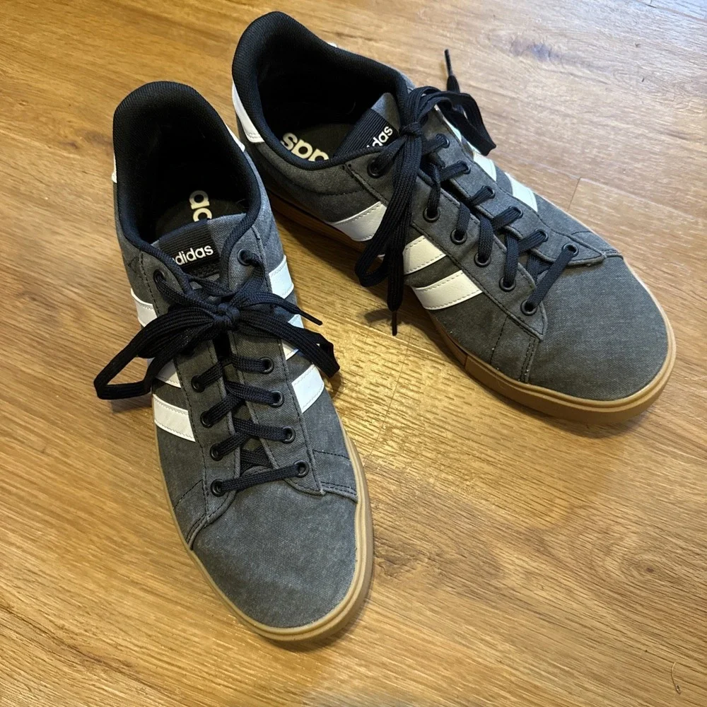 Adidas VS Pace 2.0 IF4492 Men's Size 11 Gray Canvas Sneakers White Stripes